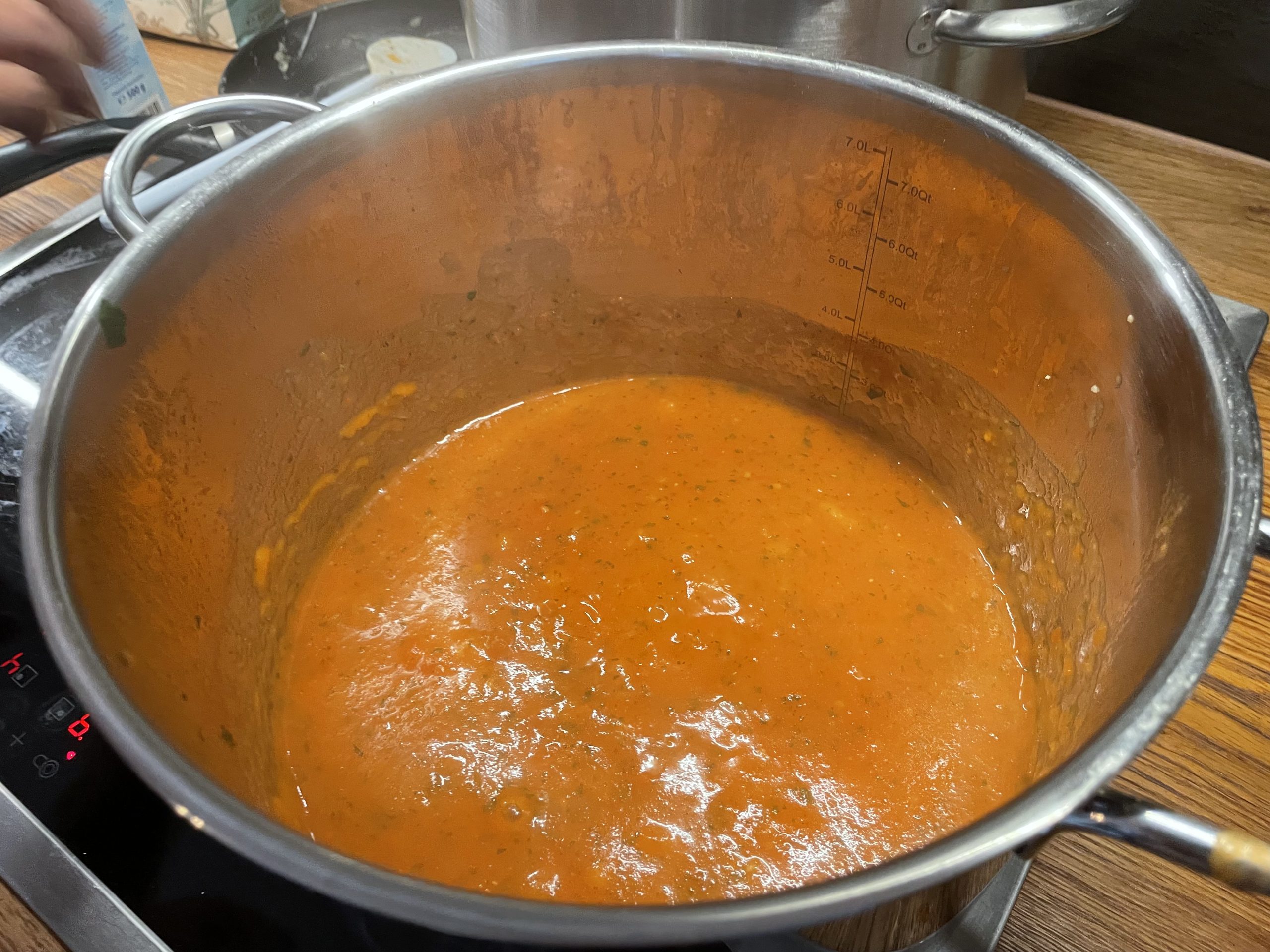 Rezept für eine selbstgemachte Tomatensauce – Paradeissauce