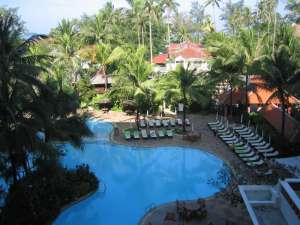 Pool vom Hotel Patong Beach in Thailand